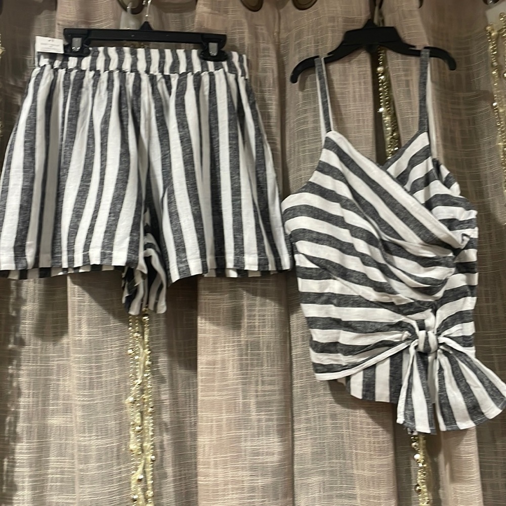 New Habitual kid 2 pc stripped set for girl size 16